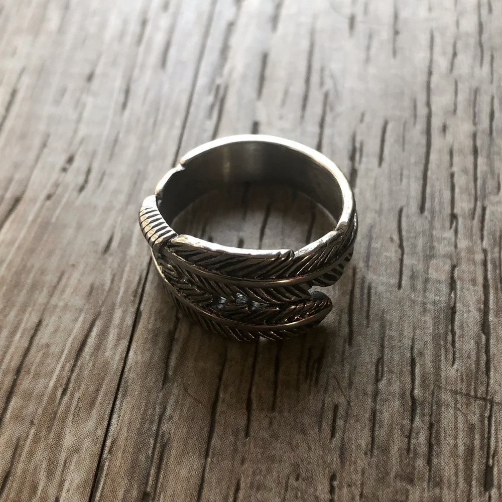 Silver Feather Ring